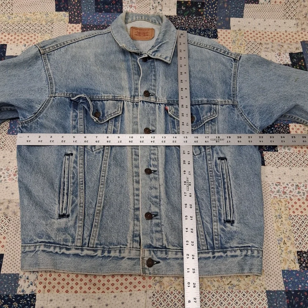 Vintage 1987 Levis Denim Trucker Jacket Size Medium 70507 0214 Light Acid‎ Wash